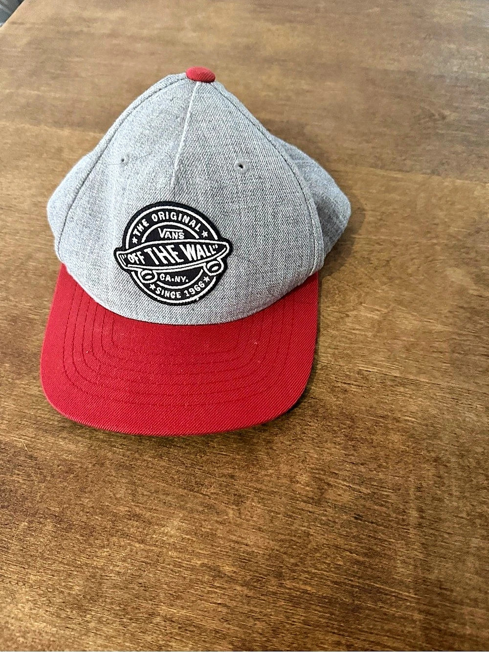Vans Off The Wall The Original Since 1966 Snapback Hat Since 1966 Gray & Red - Picture 1 of 2